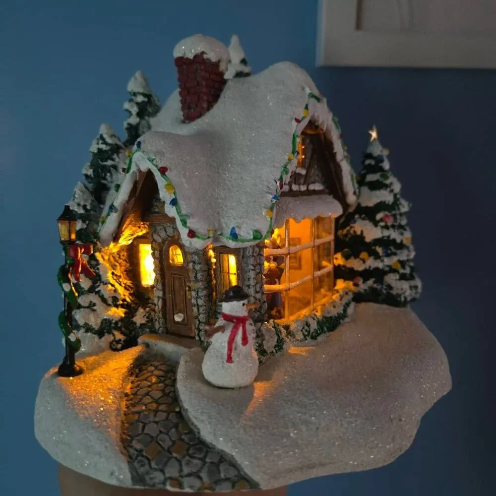 Thomas Kinkade Stillwater Cottage 2005 lights mini Christmas Village pc